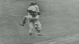 WS1956 Gm5 Scully calls Larsens perfect game [upl. by Assirrak]