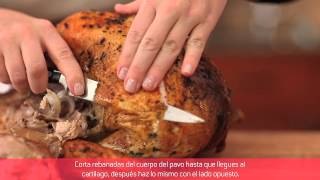 Como Cortar y Rebanar un Pavo  Que Rica Vida [upl. by Egroeg]