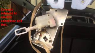 Ford Mondeo Mark 3  boot lock and solenoid test [upl. by Ylrae]