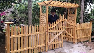 Build Pallet Fence Tutorial  How To Make A Simple Pallet Wood Picket Fence [upl. by Zindman]