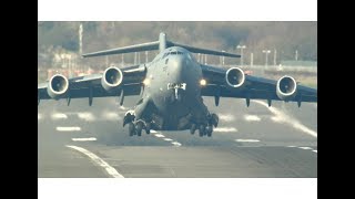 Unbelievably short takeoff by C17 heavy [upl. by Trimble]