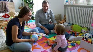 Kein Platz für Kinder KitaChaos in Berlin  SPIEGEL TV [upl. by Fotzsyzrk]