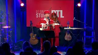 Dionysos  Flamme à lunettes Live  Le Grand Studio RTL [upl. by Eirhtug760]