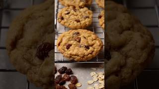 Oatmeal raisin cookies [upl. by Marten]