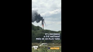 Une éolienne de 80 mètres s’enflamme dans le Morbihan [upl. by Landahl326]