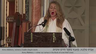 Avinu Malkeinu Janowski sung by Cantor Rebecca Garfein [upl. by Acissev]