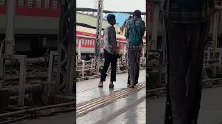 Yeh Kya Ho Gaya😱🤗￼ shampoo prankdark edit boyYouTube shorts videorailway [upl. by Chobot]