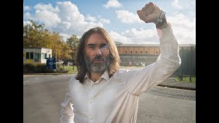 Cédric Villani après sa visite à Julian Assange dans la prison de Belmarsh [upl. by Naesed]