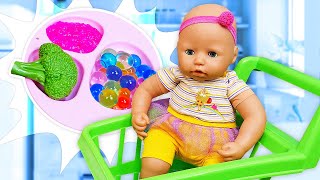 La muñeca Annabelle va de compras ¡Vamos a comprar una bandeja para Baby Born Juegos de compras [upl. by Alioz998]