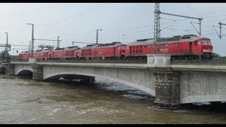 5 Ludmillas sichern Brücke im Hochwasser 2013 in Dresden mit Abfahrt als Lokzug [upl. by Enrol]