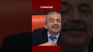 Mecliste kahkaha tufanı Sırrı Süreyya Önder ile AKPli Akbaşoğlu arasında güldüren diyalog [upl. by Baerl]