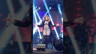 Hadise  Rakkas Sezen Aksu Cover Canlı 21042018 Konseri [upl. by Oremar]