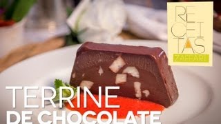 Terrine de chocolate com castanha e coulis de morango  Receitas Zaffari [upl. by Denise]