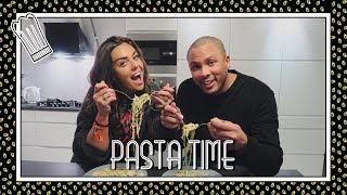 PASTA MET MOSSELEN amp ZALM 🍝 KOOKVLOG3  RYAN amp LAURA [upl. by Eissert]