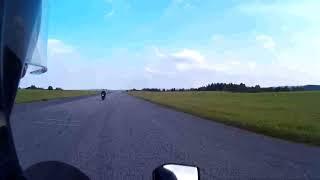 Aprilia rs 125 2T 11kw 1998 vs Yamaha yzf r125 4T 11kw 2013 [upl. by Hengel]