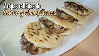 Cómo se hacen las AREPAS RELLENAS DE QUESO Y CHAMPIÑONES 🤤 [upl. by Keryt231]