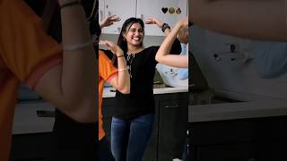 Angreji beat de youtubeshorts shortvideo shorts mansiduhan dance viralvideo bollywood song [upl. by Lovmilla697]