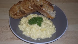 Comment faire la VRAIE RECETTE DES OEUFS BROUILLES [upl. by Frissell589]