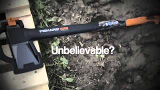 Fiskars Splitting Axe X25 vs Tank [upl. by Tiffani]