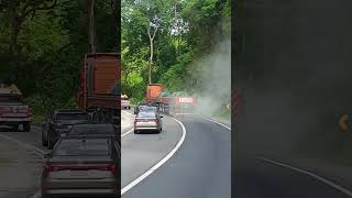 CARRETA PERDEU O FREIO NA DESCIDA DA SERRA 😱 [upl. by Ramor]