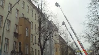 Wohnungsbrand BerlinKreuzberg Urbanstraße 09122016 [upl. by Elimaj642]