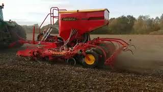 Vaderstad Rapid drill [upl. by Weisburgh]