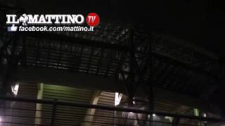 Napoli il san Paolo urla linno della Champions [upl. by Blackmore]