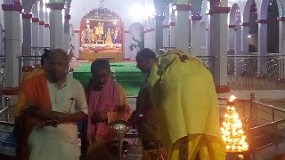 charkhari ki maha Aarti Goverdhan ath temple mela [upl. by Kenny365]