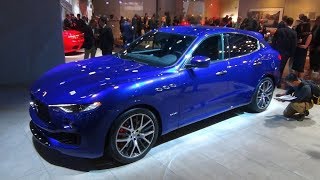 Maserati Levante GranSport 30 V6 TwinTurbo blue Interior Exterior Walkaround IAA 2017 [upl. by Marcelline]