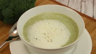 BroccoliCremesuppe Broccolisuppe einfach schnell amp lecker [upl. by Hamo933]