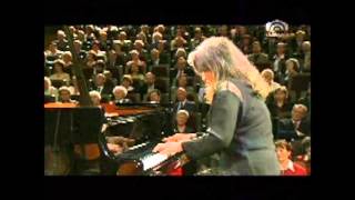 Robert Schumann Klavierkonzert aMoll op 54 Riccardo Chailly  Martha Argerich [upl. by Gorlin]