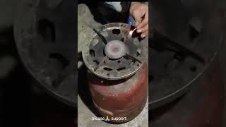 5lt cylinder kase leakage chek kare gas stove repairaryan gas repair subscribe [upl. by Adraynek]