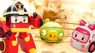 Robocar Poli Un castillo de la arena Juguetes para niños [upl. by Kobe]