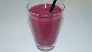 SMOOTHIE AU FRUIT ROUGE FACILE ET RAPIDE [upl. by Lurleen]