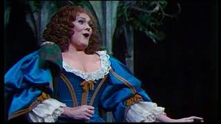 Joan Sutherland amp Graham Clark  quotVerranno a te sullaurequot LUCIA DI LAMMERMOOR Donizetti 1979 [upl. by Ely]