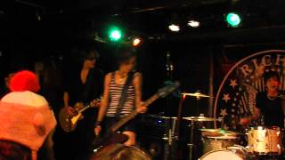 Richie Ramone  I Know Better Now Live 22314 Something In My Drink Tour 2014  The Basement [upl. by Ivie]