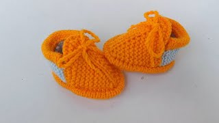 New woolen baby booties knitting designbaby socks knitting tutorialbaby shoes bunai in hindi [upl. by Fortune]