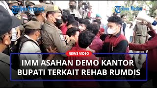 IMM Asahan Geruduk Kantor Bupati dan Bilang Bupati Buang Uang Masyarakat Susah [upl. by Anicul]