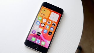 iPhone SE 2020 In LATE 2023 Review [upl. by Levey]