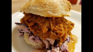 Pulled Chicken uit de slowcooker  Recept  NLBE  Plezierindekeukennl [upl. by Kahler]