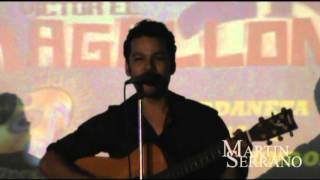 Martin Serrano  Soy yo cover LOS YONICS   en vivo  La genuina  Acapulco Gro 2014 [upl. by Bathsheb]