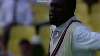 Courtly Ambrose PHENOMENAL Fast bowling  Amazing swing bowling  Against England 1995 [upl. by Eillen]