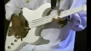 Larry Graham bass Sly amp Family Stone medley live 1997 [upl. by Anderegg]