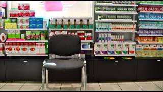 Agencement pharmacies  une vision en noir et blanc [upl. by Raddatz546]