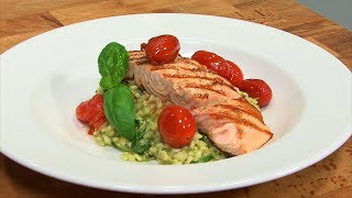 Risotto Genovese met zalm en kerstomaatjes  recept [upl. by Andreas286]