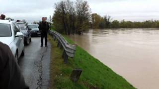 Piave Fossalta di Piave ponte di barche 2112010 h1020 [upl. by Yemrots106]