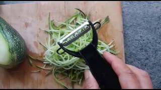 Comment faire des spaghettis de courgette [upl. by Enilraep103]