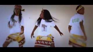 CLIP AFRICA Música Tradicional de Angola Paca DavisKokolokoMambueni [upl. by Andre]