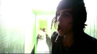 Kellin Quinn from Sleeping With Sirens warms up by singing the ApocoreTV jingle [upl. by Nnylram525]