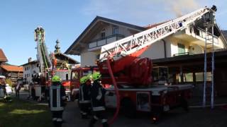 Großeinsatz bei Wohnhausbrand in Inzell [upl. by Welford]